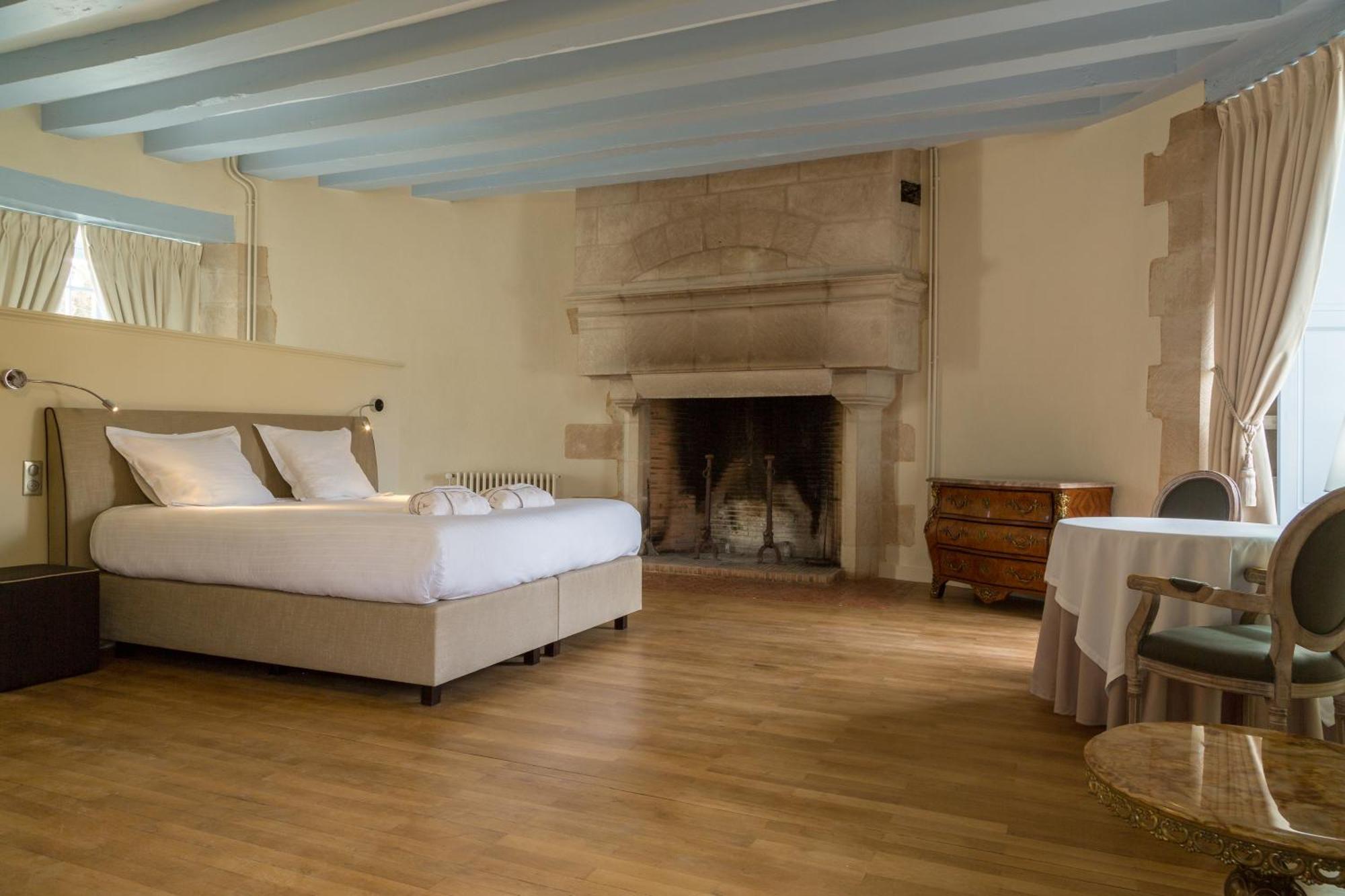 The Originals Le Chateau De Dissay Poitiers Экстерьер фото